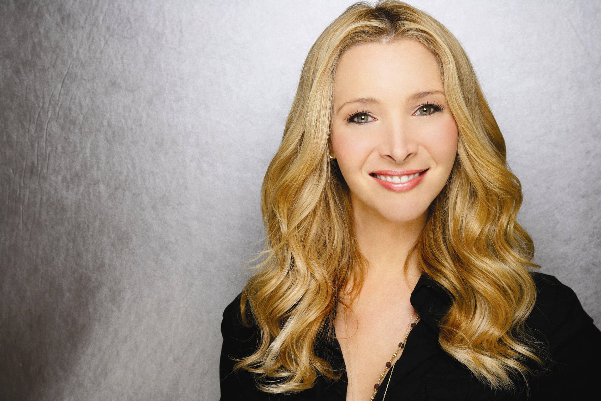 Lisa Kudrow Wallpaper