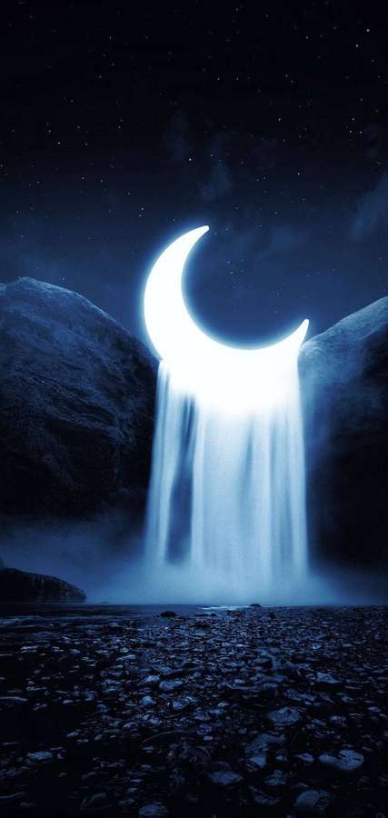 Uma cachoeira brilhante emoldurada por uma lua crescente sob um céu noturno estrelado. — Lua de néon Papéis de Parede