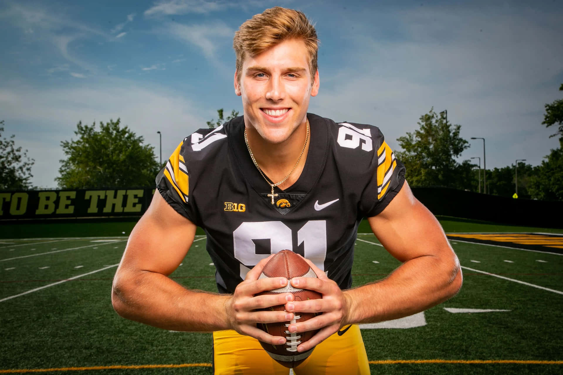 Lukas Van Ness Fondo de pantalla