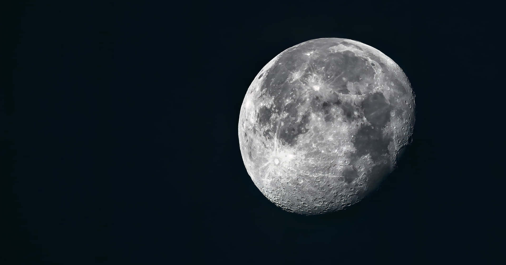 Lune Gibbeuse Décroissante Fond d'écran