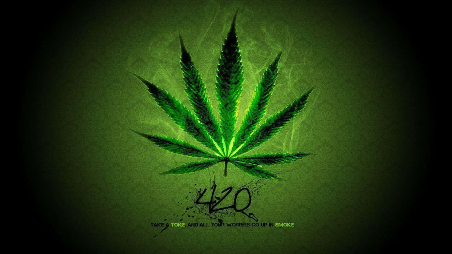 Folha de cannabis verde brilhante com fumaça e texto de graffiti 420 em fundo escuro. — Maconha Papéis de Parede
