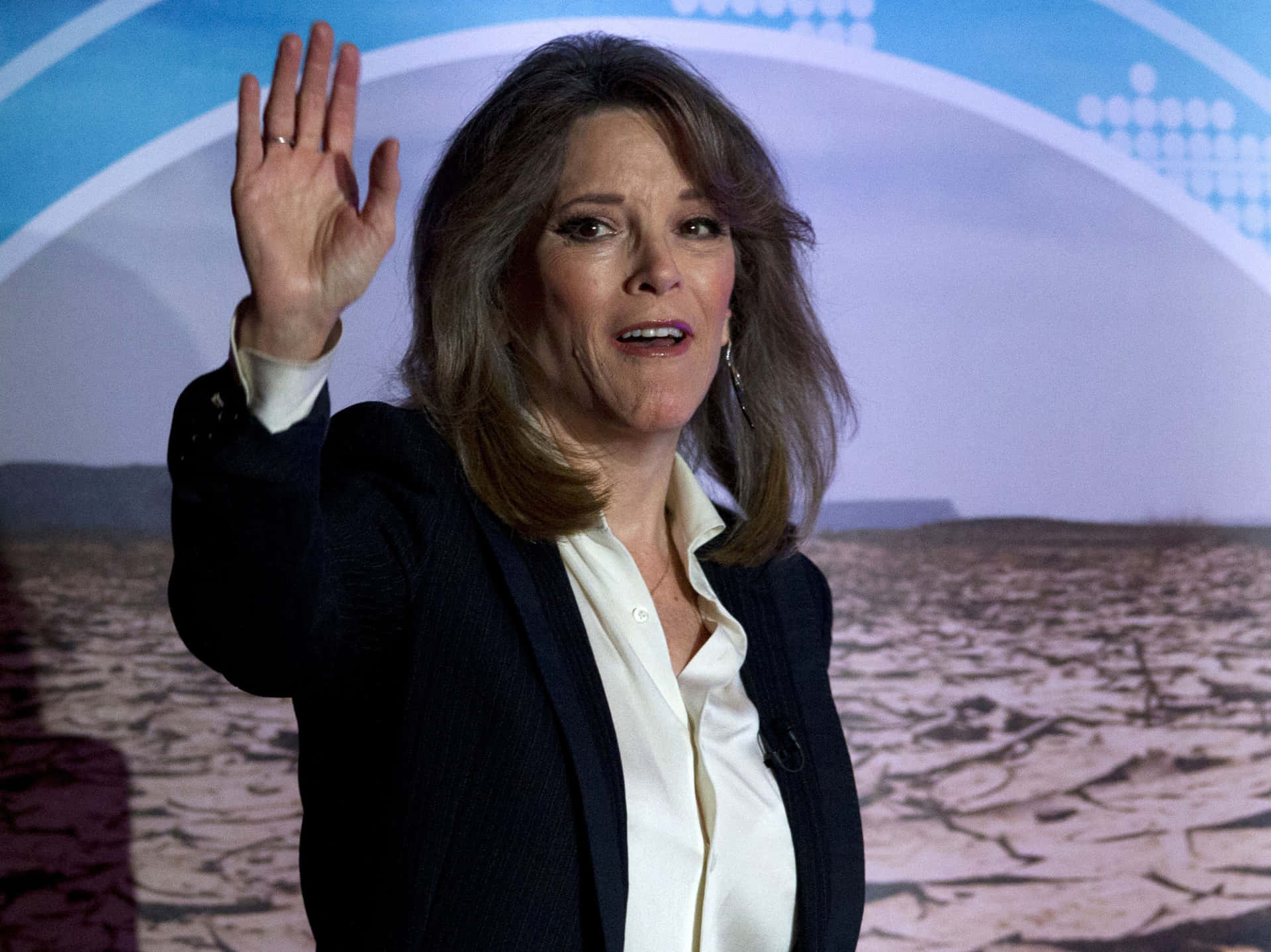 Marianne Williamson Wallpaper