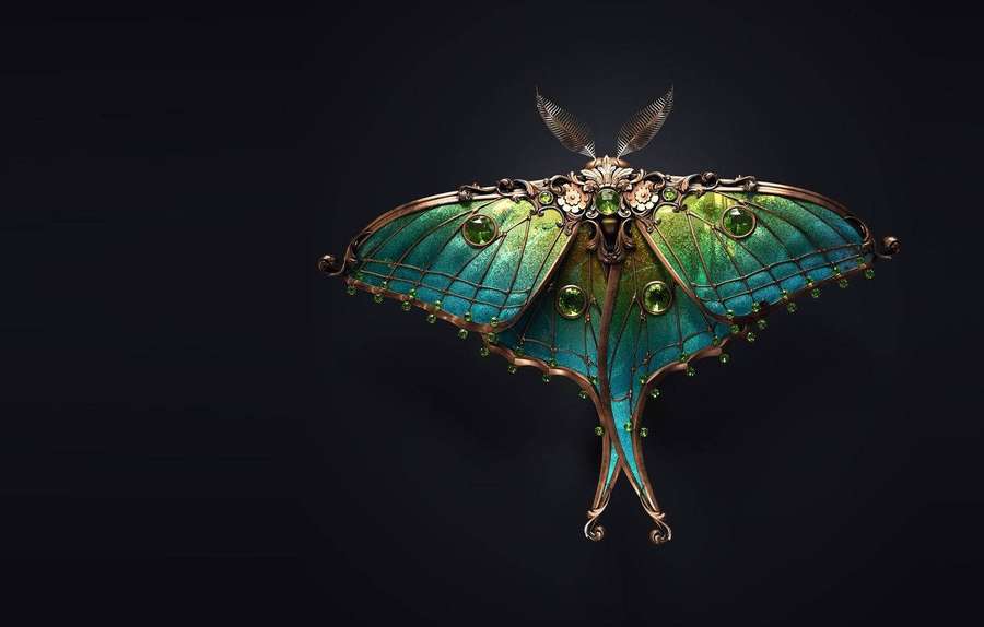 Uma mariposa ornamentada de vitral com asas verdes e detalhes dourados contra um fundo escuro. — Mariposa Papéis de Parede