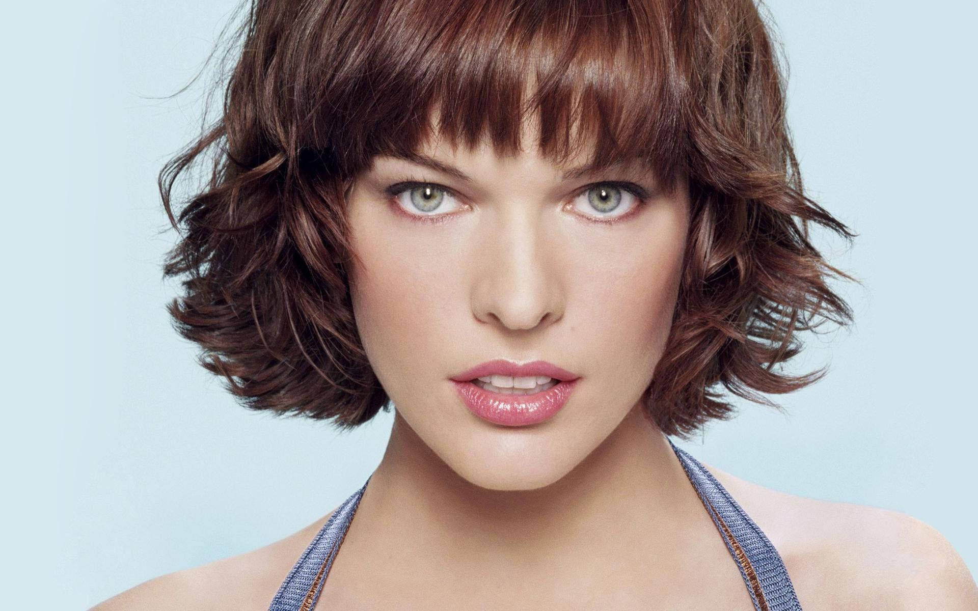 Milla Jovovich Wallpaper