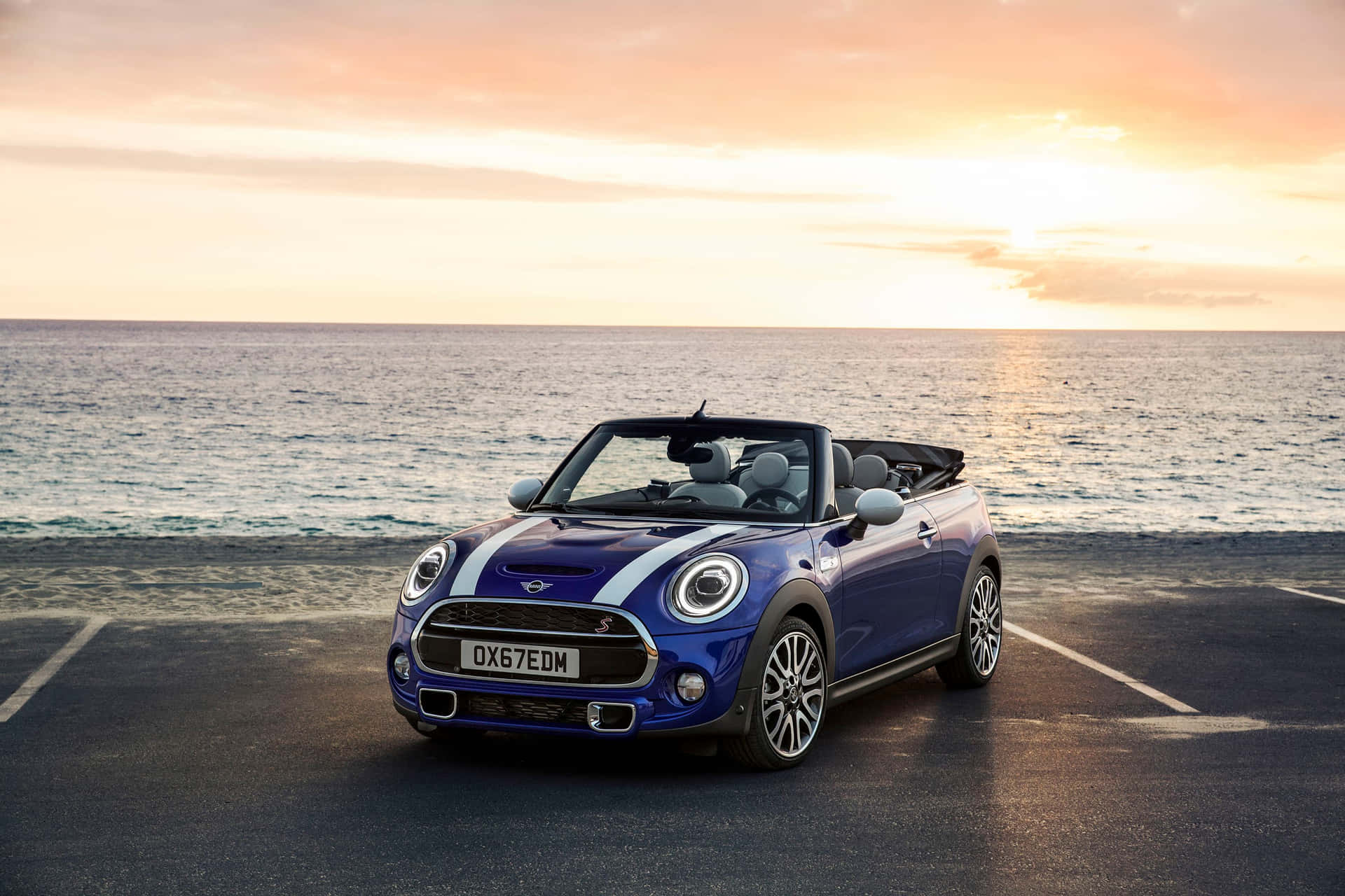 Mini Roadster Wallpaper