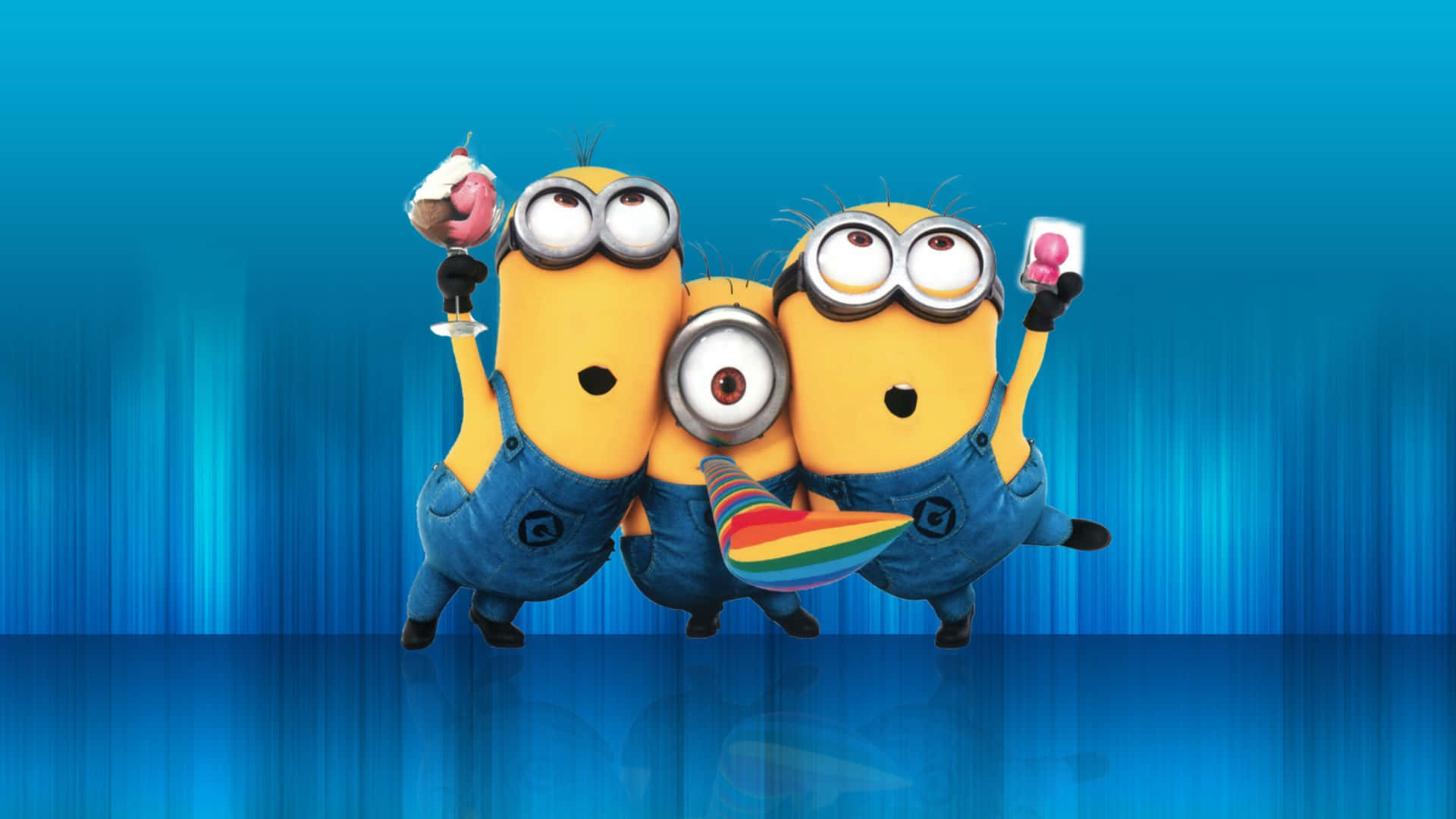 Tres Minions celebran con bebidas y un sombrero arcoíris sobre un fondo azul. — Minions Fondos de pantalla
