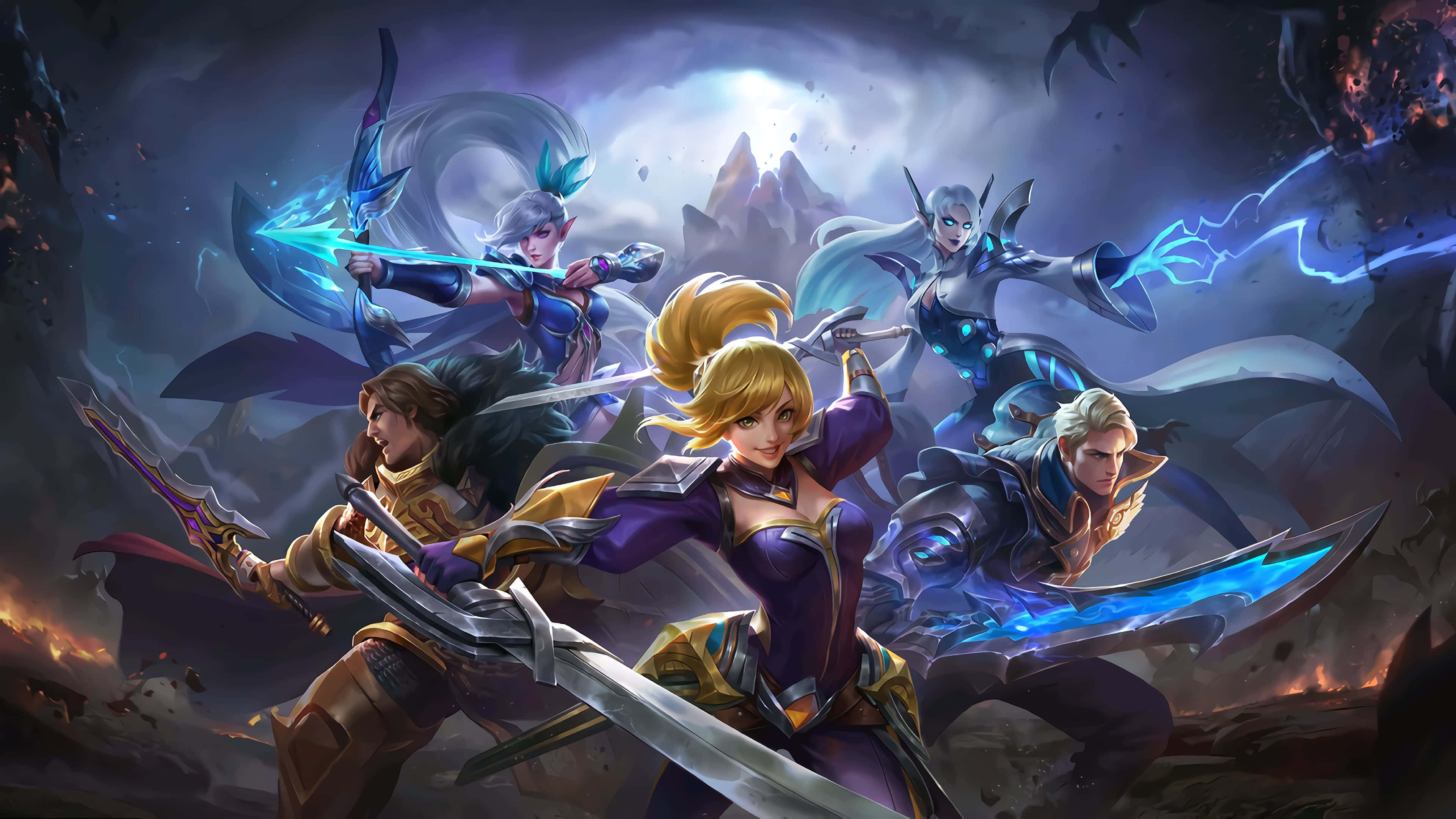 Neljä fantasiataistelijaa heiluttaen hehkuvia miekkoja ja taikuutta myrskyisässä vuoristotaistelussa. — Mobile Legends Taustakuvat