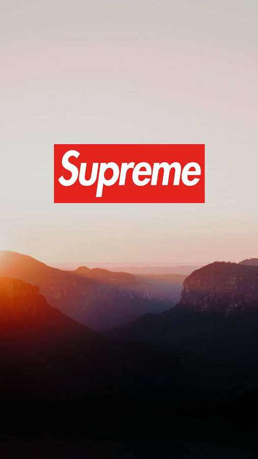Logotipo de Supreme superpuesto en una escena de atardecer en la montaña — Naranja Suprema Fondos de pantalla