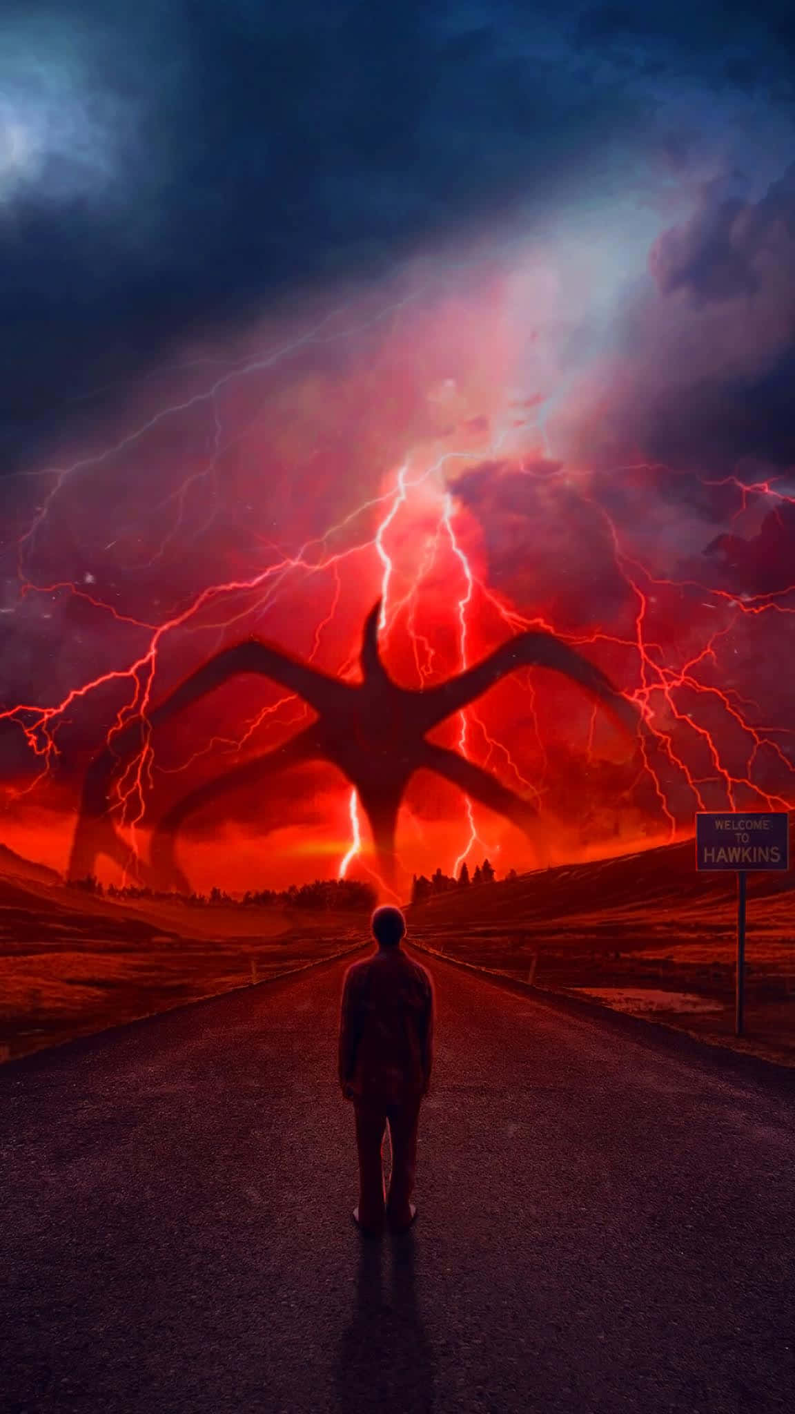 Person geht auf riesiges Spinnenmonster unter rotem Blitzsturm zu. — Netflix Bilder
