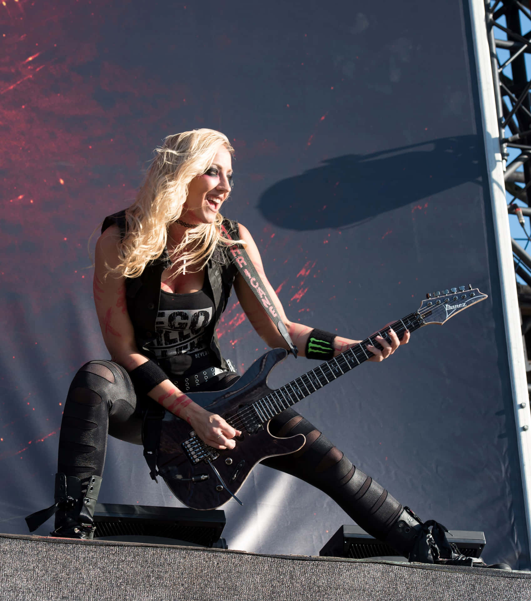 Nita Strauss Wallpaper