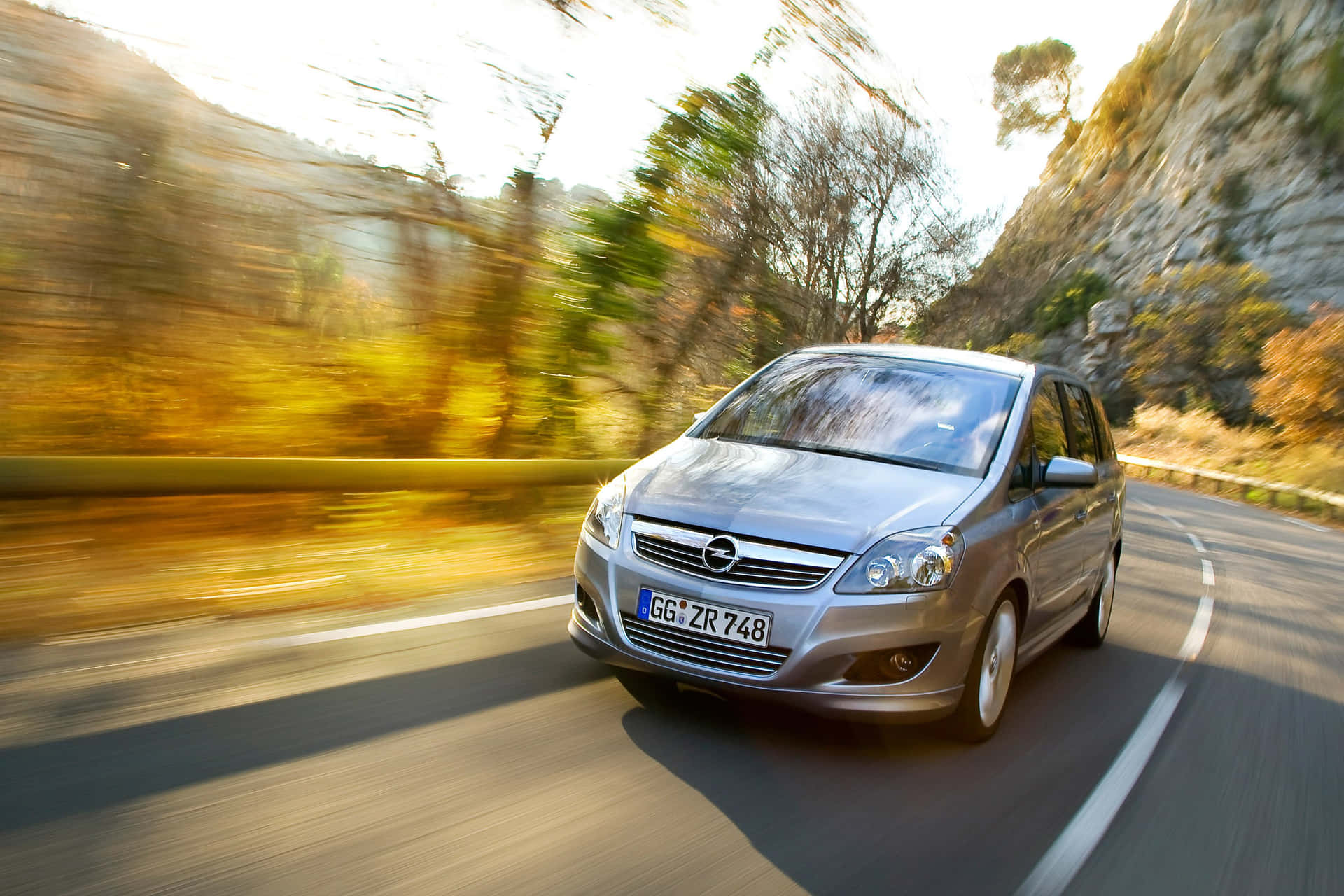 Opel Zafira Fond d'écran