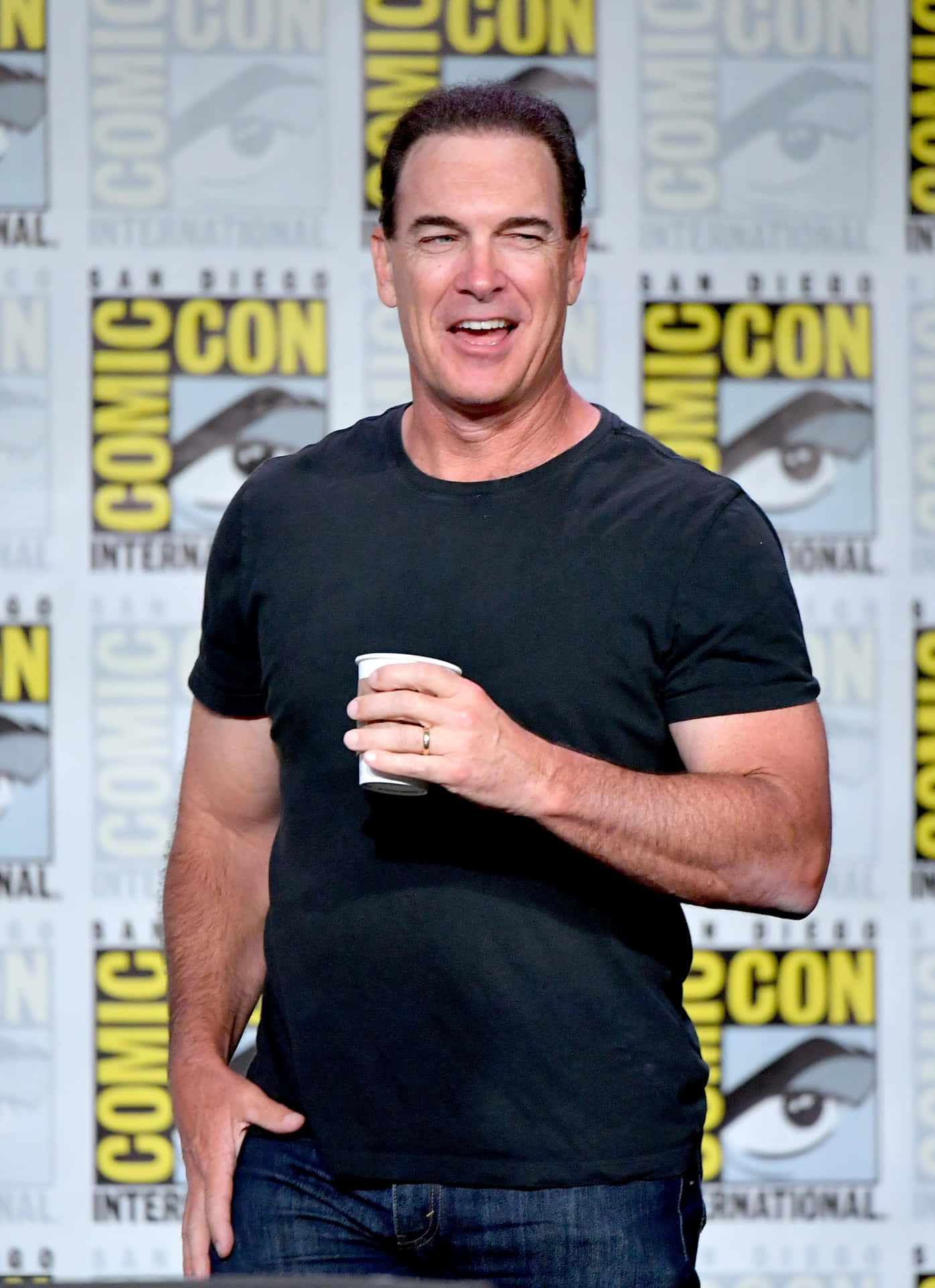 Patrick Warburton Bakgrunnsbildet