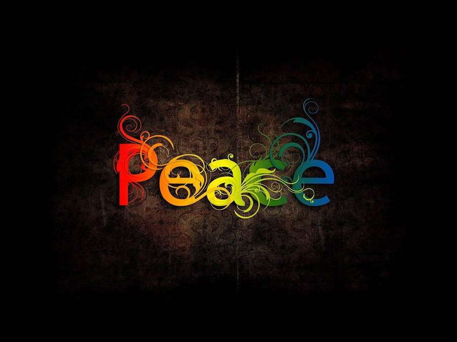 La palabra paz en colores arcoíris con remolinos florales sobre un fondo oscuro texturizado. — Paz Mundial Fondos de pantalla