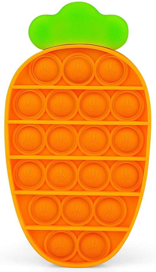 Orangefarbenes karottenförmiges Fidget-Spielzeug mit Hasengesichtern und grünem Blattwerk. — Pop It Bilder