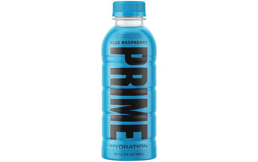 Blå hindbærsmag Prime hydreringsdrik flaske på hvid baggrund — Prime Drink Wallpapers