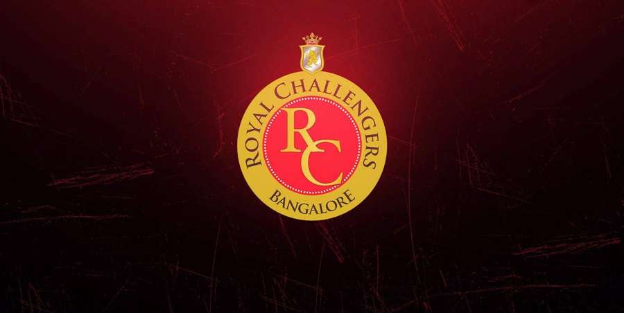 Royal Challengers Bangalore cricket team logo on a dark red scratched background. — Rcb Wallpaper