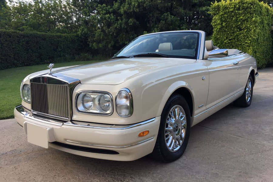 Rolls Royce Corniche Wallpaper