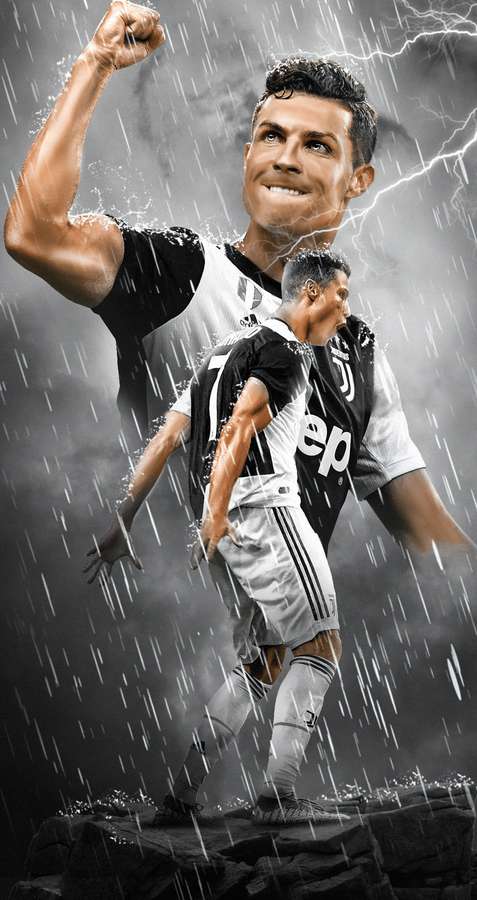 Cristiano Ronaldo celebrates in rain wearing Juventus kit with lightning in background. — Ronaldo iPhone Wallpaper