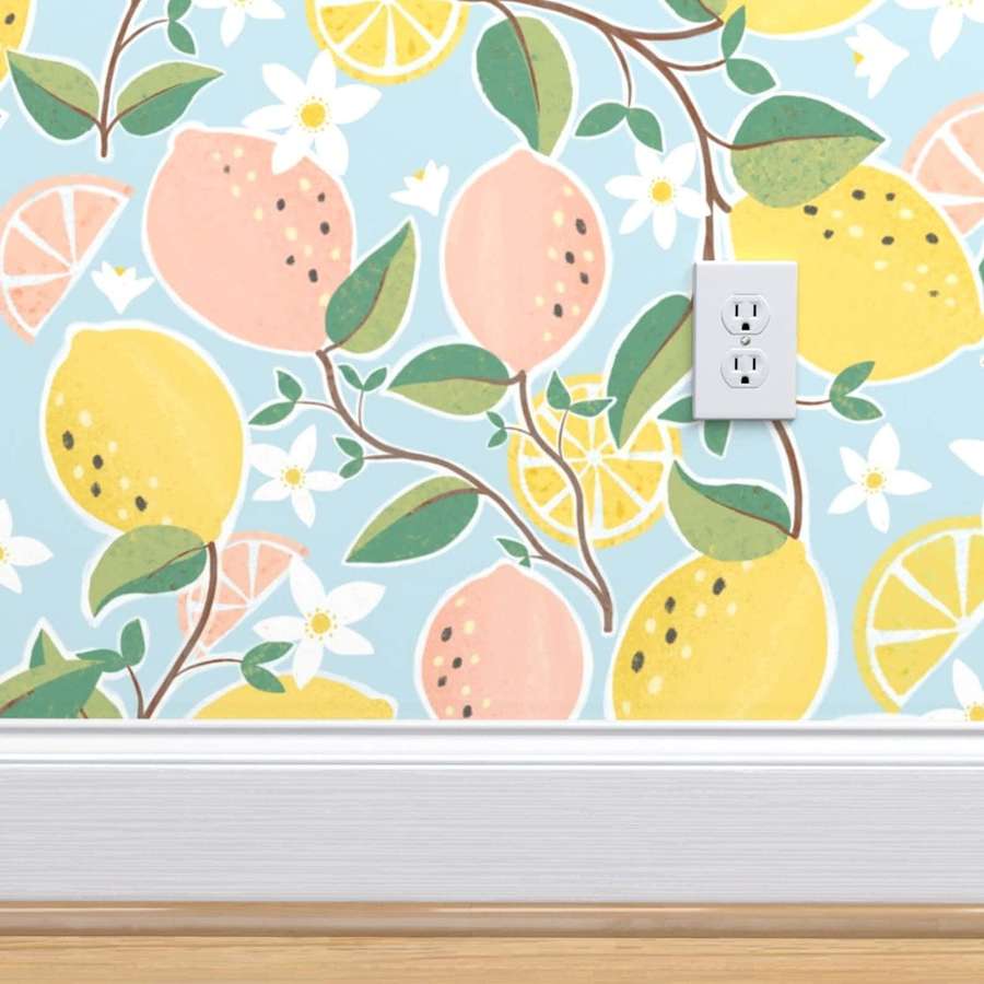Tapet med illustrerte sitroner, ferskener og blomster på blå bakgrunn. — Rosa Lemonade Bakgrunner