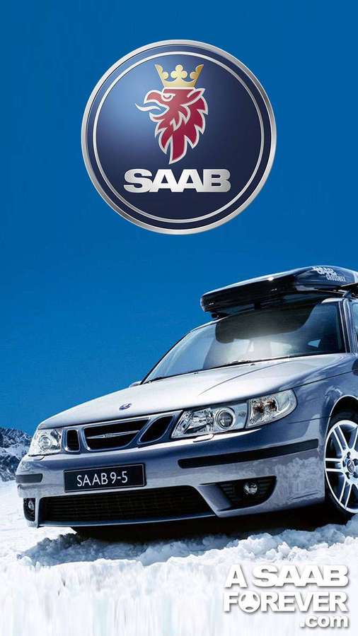 Silberner Saab 9-5 Kombi auf Schnee mit Saab-Logo darüber. — Saab Bilder