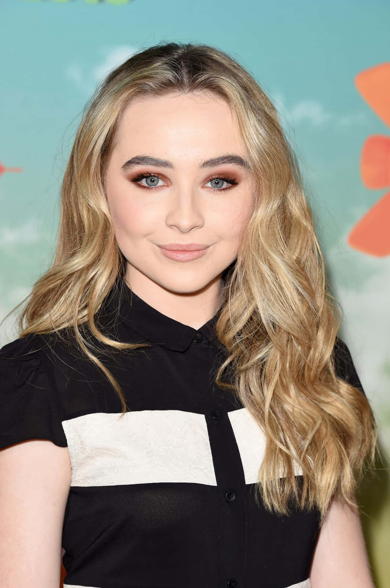 Sabrina Carpenter Wallpaper