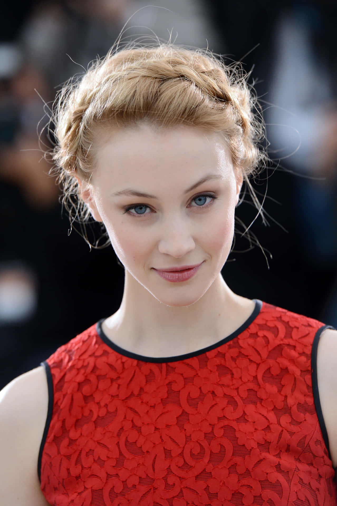 Sarah Gadon Achtergrond