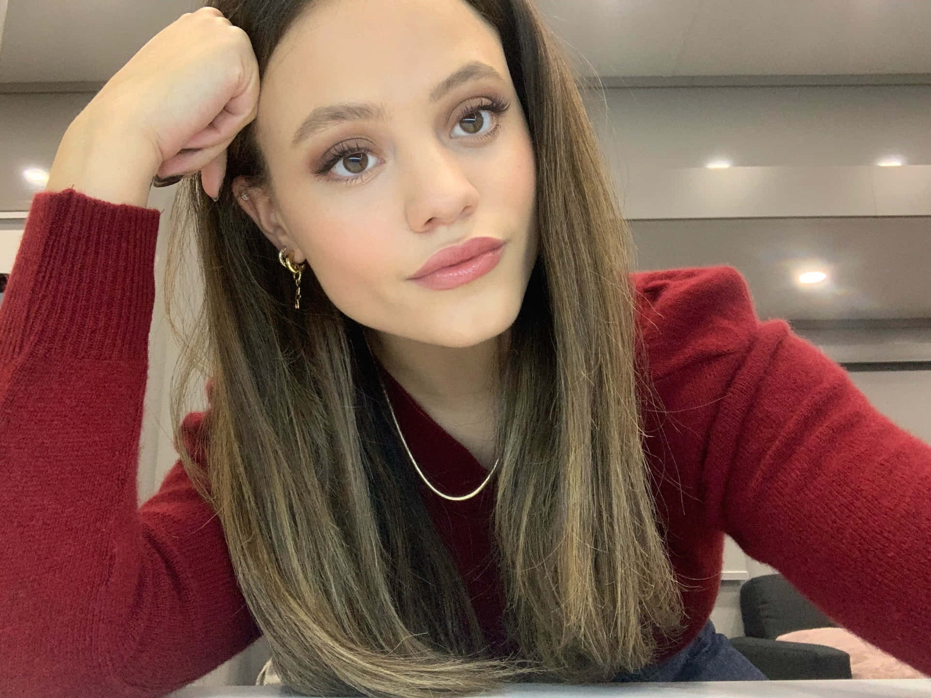 Sarah Jeffery Wallpaper