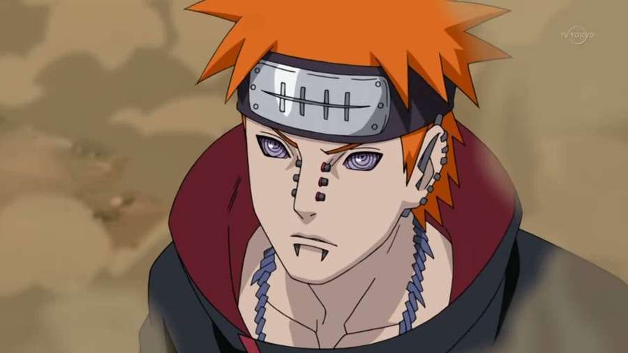Anime-Ninja mit orangefarbenen Haaren und violetten Augen in der Wüste. — Schmerz Wallpaper
