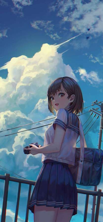 Anime-Mädchen in Schuluniform lächelt an einem sonnigen Tag unter einem blauen Himmel mit Wolken. — Schulmädchen Wallpaper