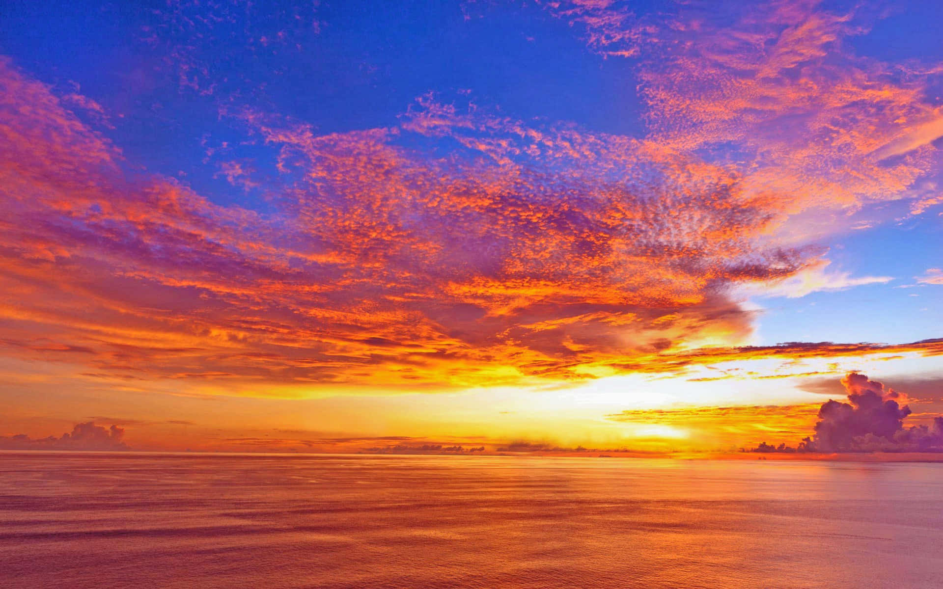 Sfondo Del Cielo Al Tramonto