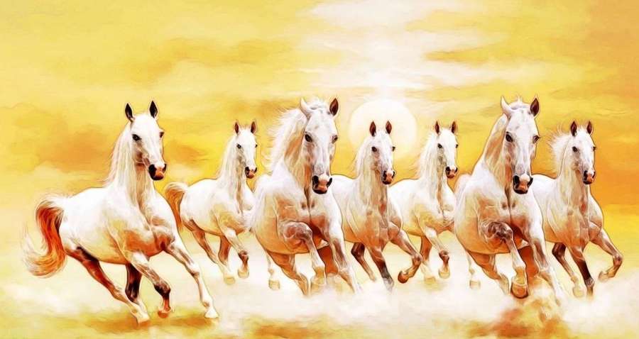 Sieben weiße Pferde rennen in einem goldenen Sonnenuntergangshimmel. — Sieben Pferde Hintergrund Wallpaper