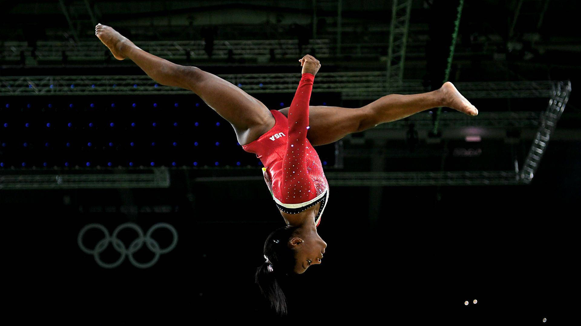 Simone Biles Wallpaper
