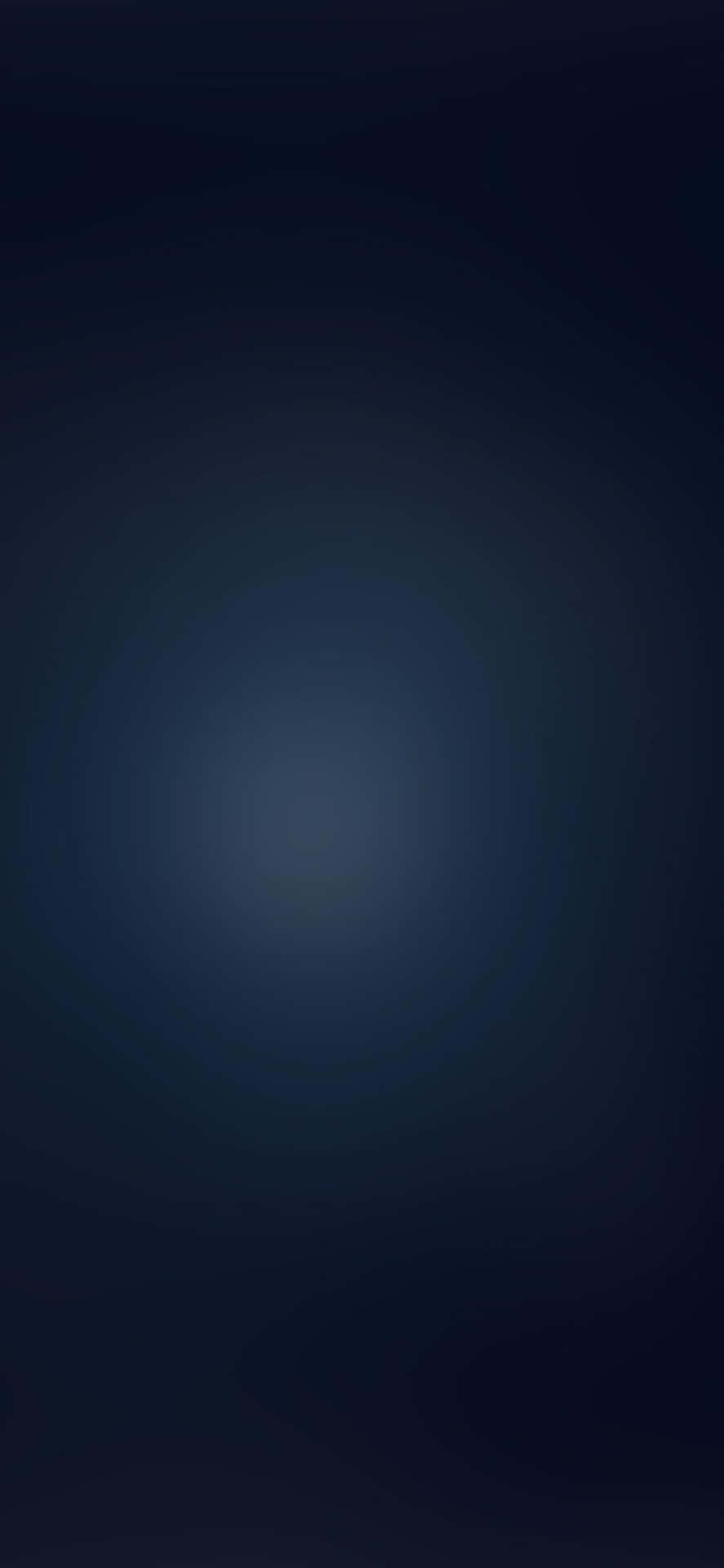 Mjuk blå gradient som strålar från mitten i mörka toner — Solid blå iPhone bakgrund Bakgrundsbilder
