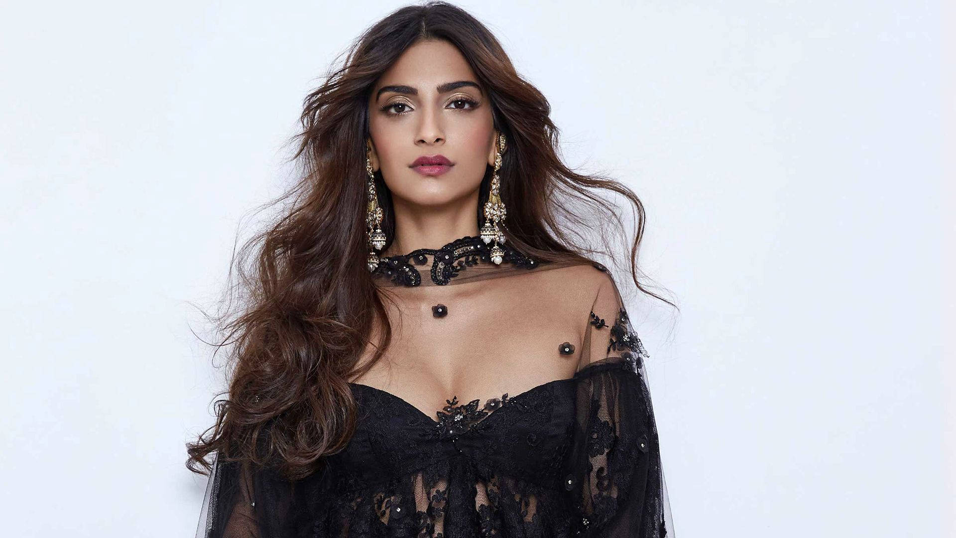 Sonam Kapoor Achtergrond