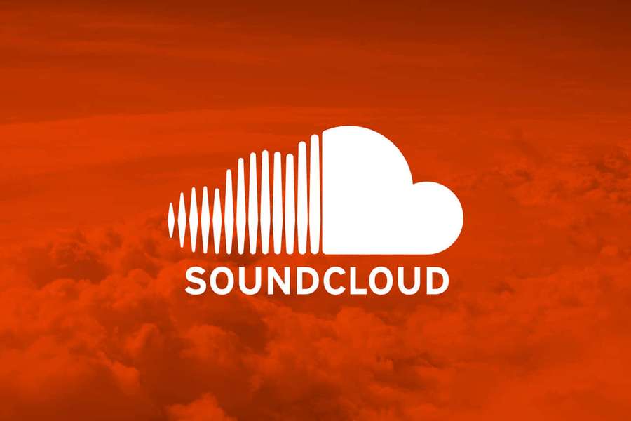 SoundCloud-Logo mit Soundwave-Design vor orangefarbenen Wolken. — Soundcloud Bilder