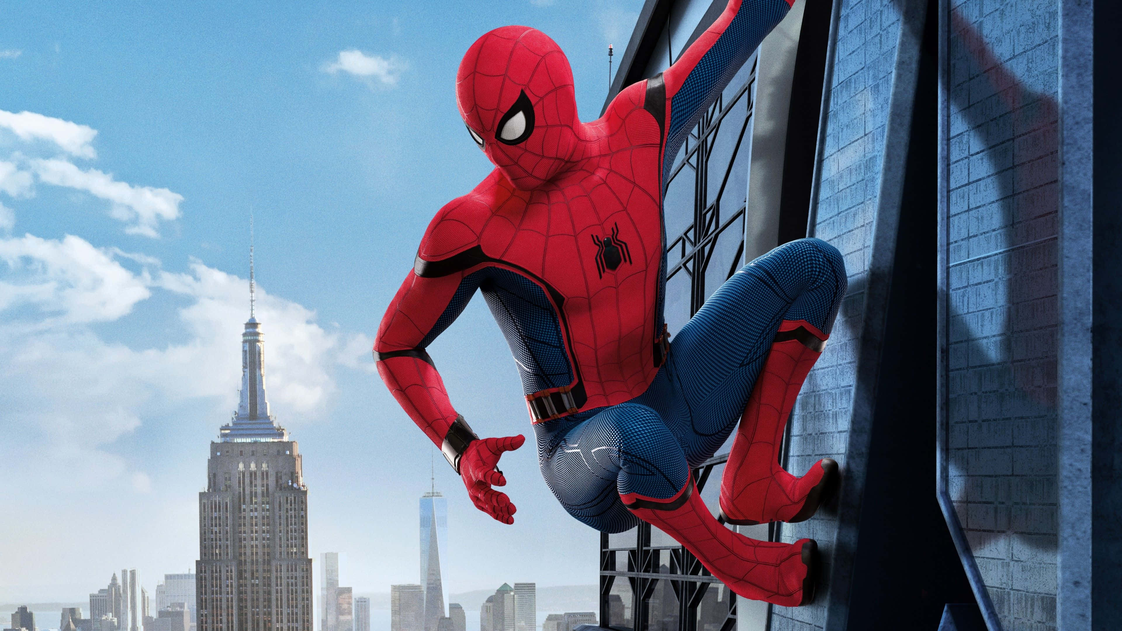 Spider-Man klettert ein Gebäude hoch mit Stadtbild im Hintergrund — Spiderman Wallpaper