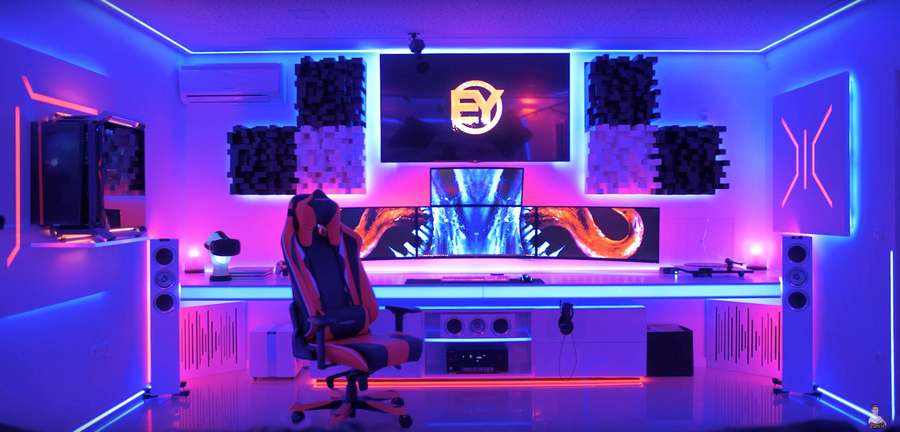Gaming-Raum mit Neonlichtern und High-End-Ausrüstung. — Spielzimmer Wallpaper