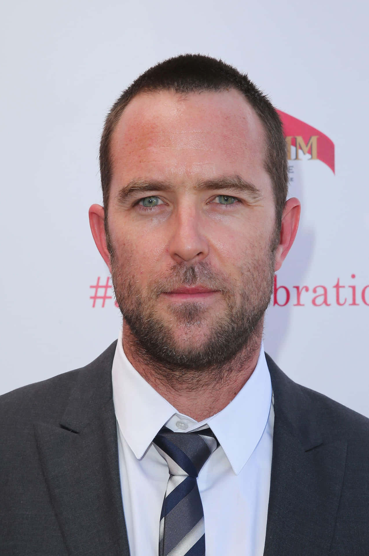 Sullivan Stapleton Bakgrunnsbildet