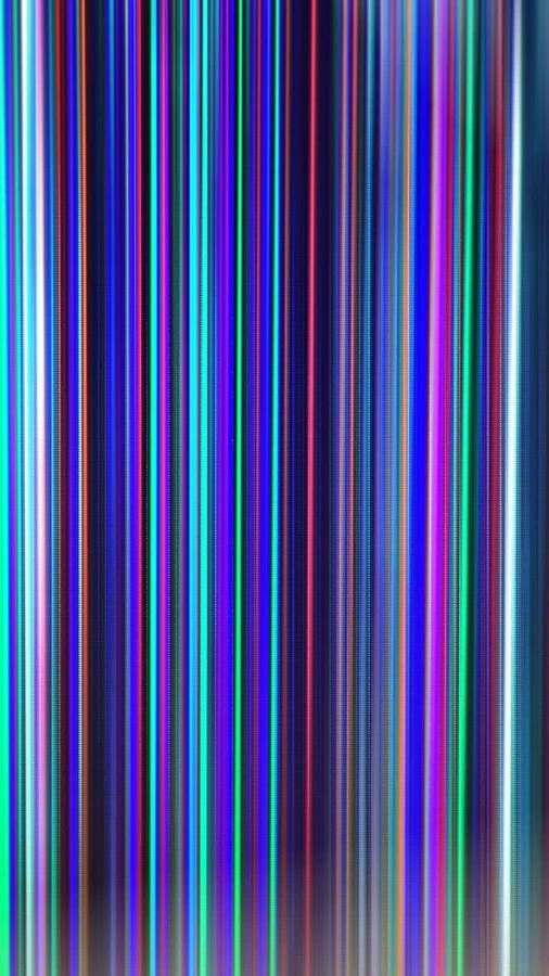 Listras verticais brilhantes de neon em azul, verde, vermelho e roxo em fundo gradiente escuro — Tela quebrada Papéis de Parede
