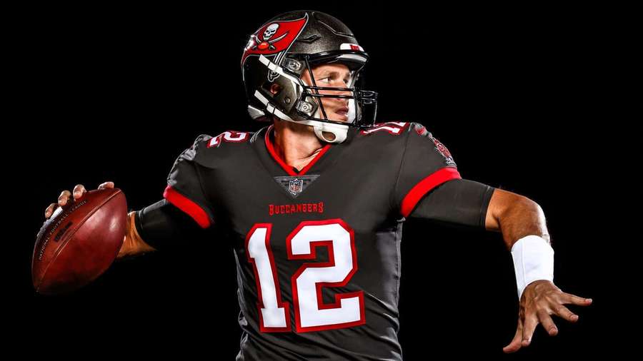 Tom Brady Buccaneers — Tom Brady Buccaneers Wallpaper
