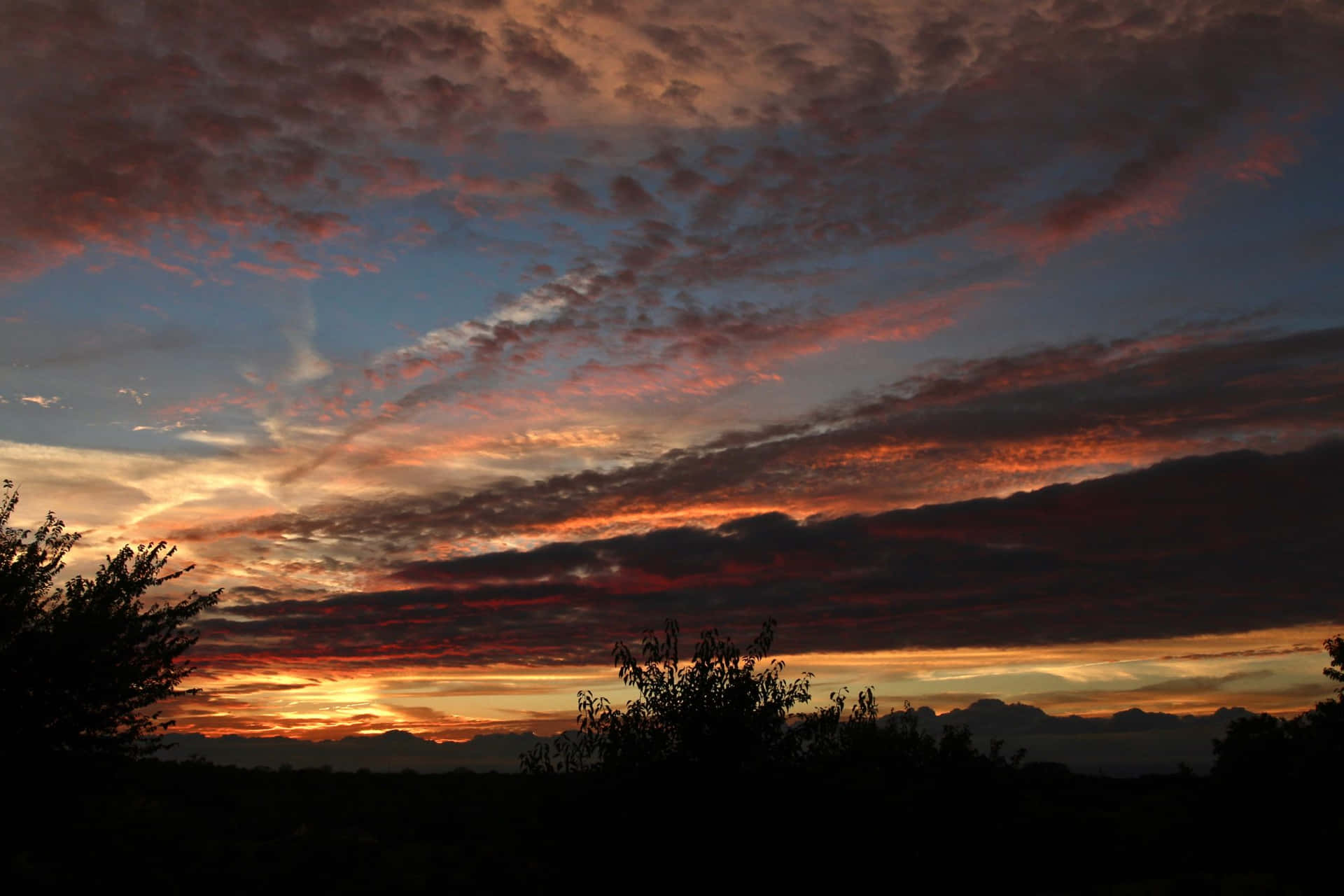 Upeat Auringonlaskut Taustakuva