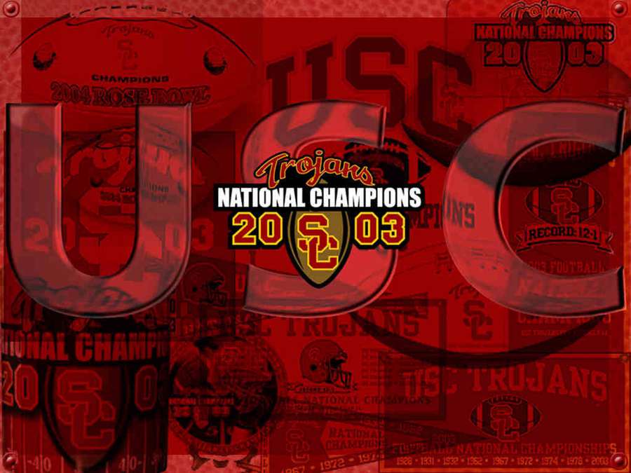 USC Trojans 2003 National Championship football celebration wallpaper in red. — Usc Wallpaper