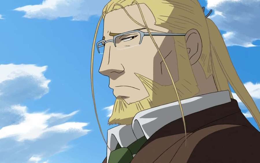 Blond anime man with glasses and beard looking thoughtfully at sky — Van Hohenheim Wallpaper