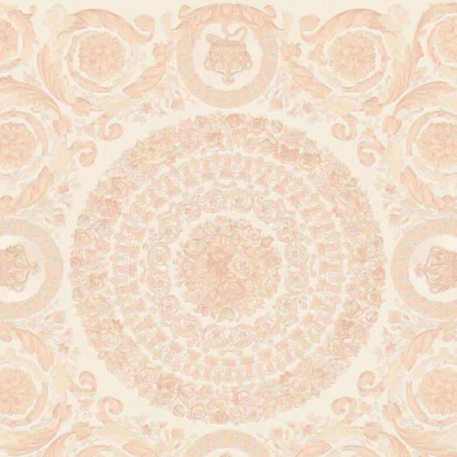 Elegante rosa und cremefarbene verzierte Tapete mit Blumen- und Rankenmustern. — Versace Hintergrundbild