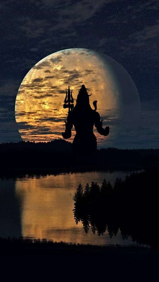 Silhouette einer Shiva-Statue unter einem großen Mond, der sich nachts im Wasser spiegelt. — Vollmond Wallpaper
