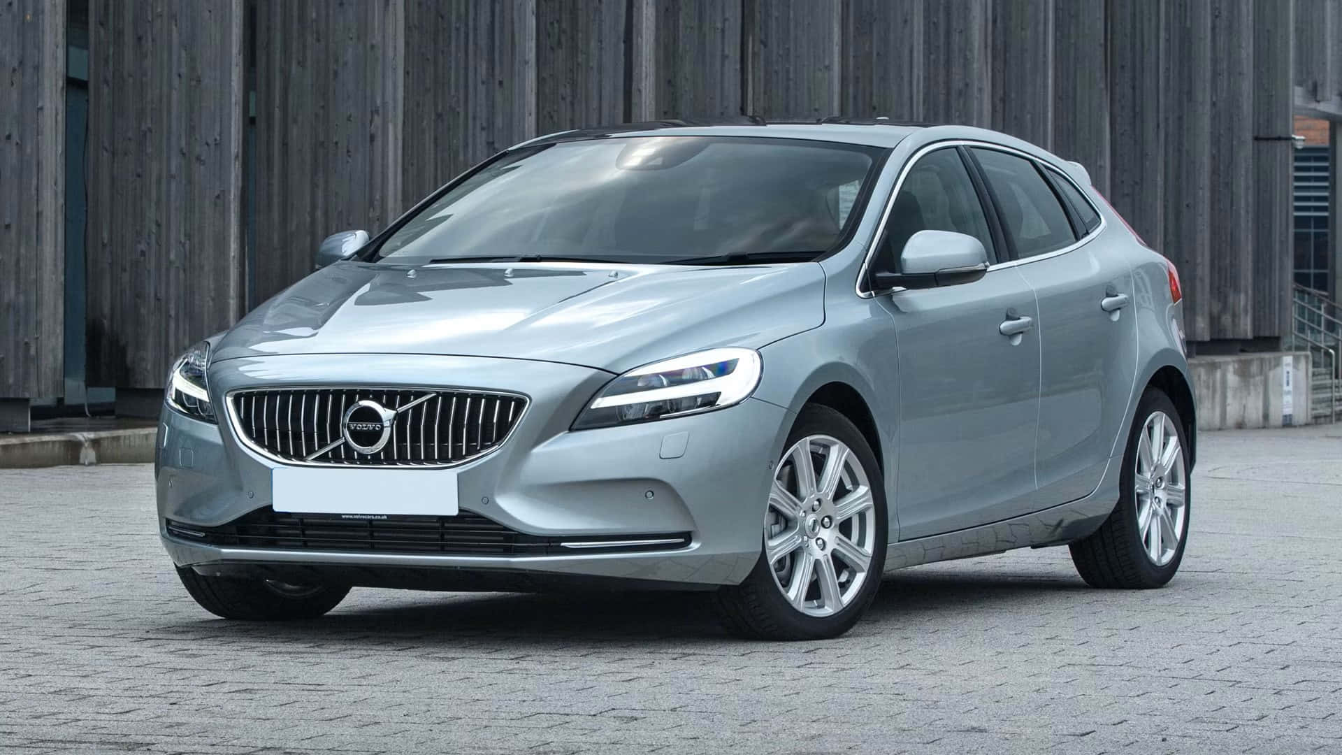 Volvo V40 Wallpaper