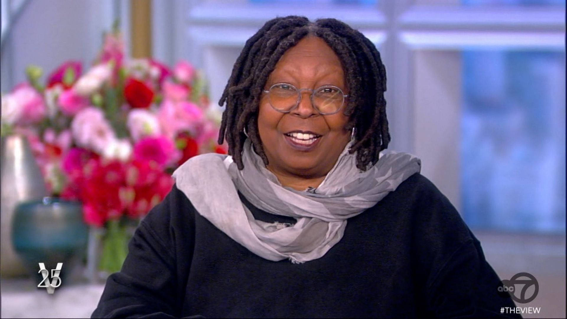 Whoopi Goldberg Wallpaper