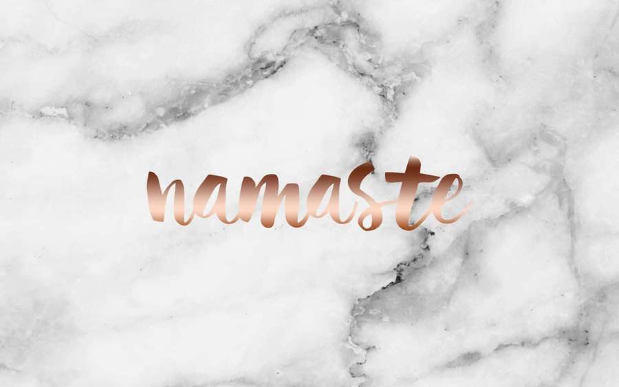 Roségoldene kursive Schrift Namaste auf weiß-grauem Marmorhintergrund — Zitate Aus Marmor Wallpaper