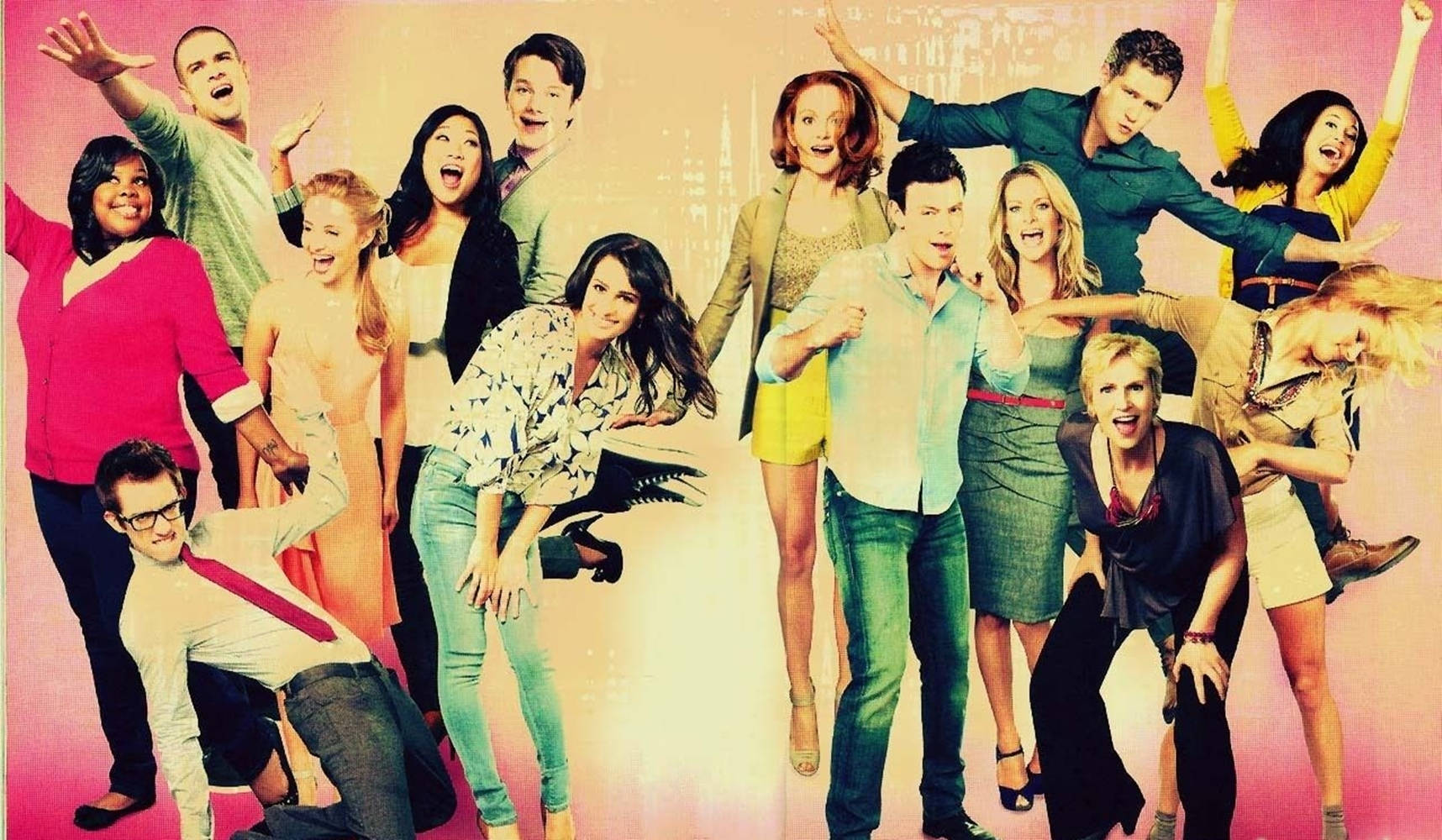 Download 2010 Glee Cast Members Poster Wallpaper