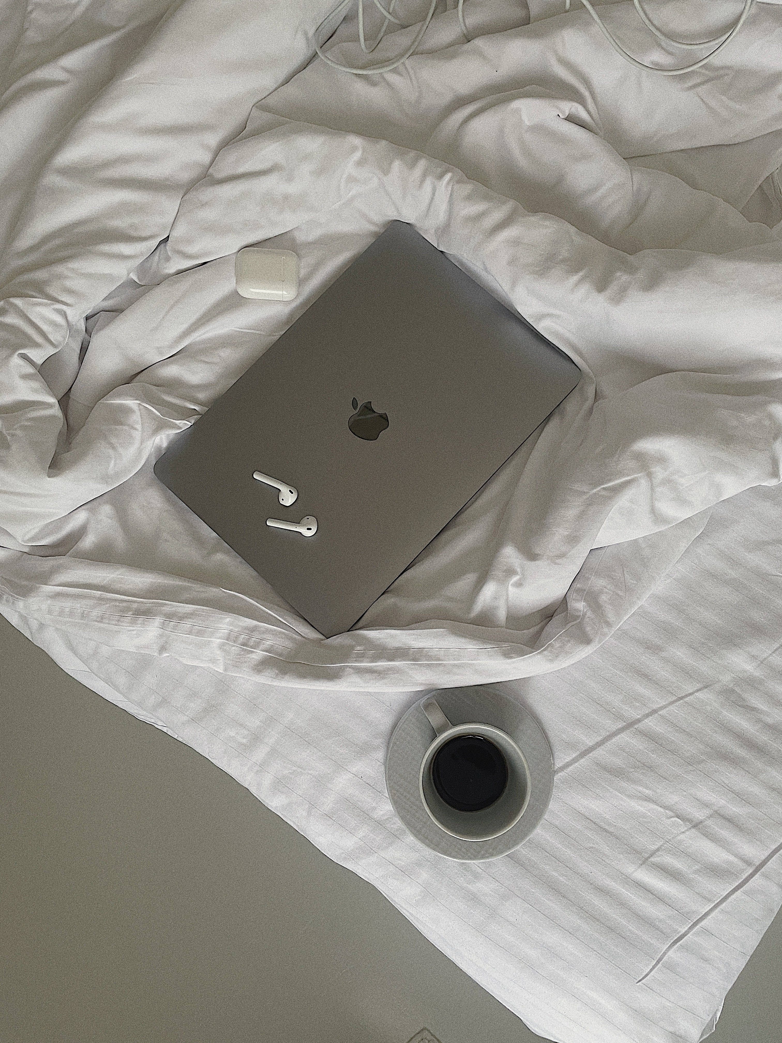 Download Aesthetic Tumblr Laptop Macbook Coffee Wallpaper 